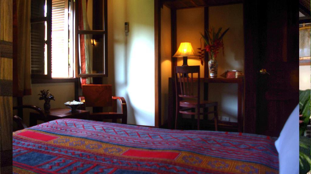 Villa Maydou Boutique Hotel Луанг Прабанг Екстериор снимка